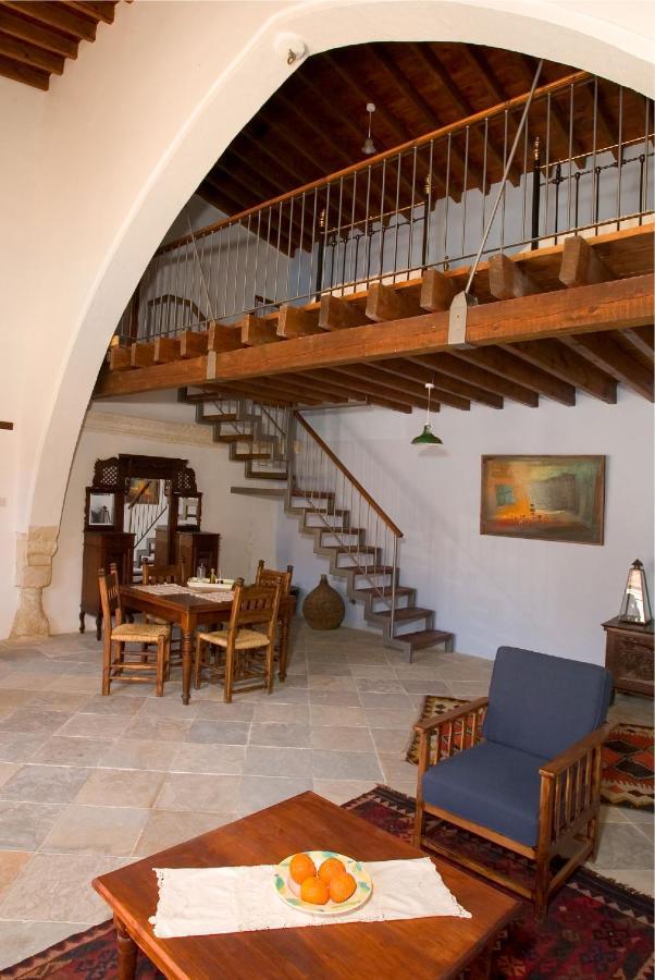 Apartment Porfyrios